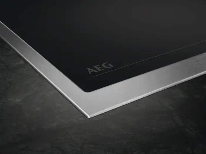 Aeg ORN64A02XB Beéíptehtő kerámia főzőlap 3. kép