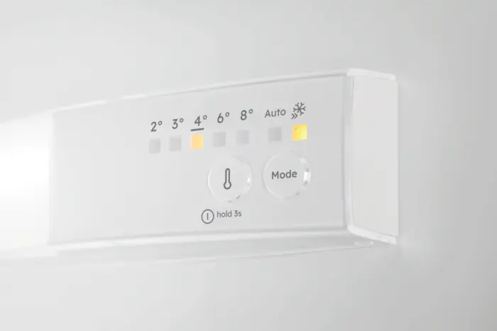 Electrolux ENA7CE18S3 BI Hűtő alulfagyasztós NF 2. kép
