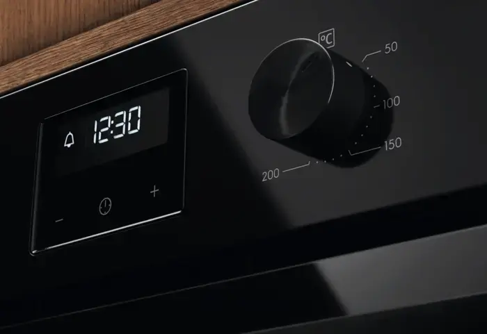 Electrolux LOFGF00BK SurroundCook 600 sütő katalitikus öntisztító hátfal/Aqua Clean tisztítással 3. kép