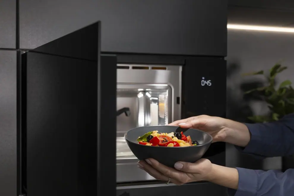 Hisense BIM325GI63DBG beépíthető mikrohullámú sütő 18. kép