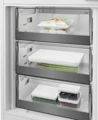 Whirlpool WHK2 5294 B6E beépíthető alulfagyasztós hűtőszekrény 12. kép