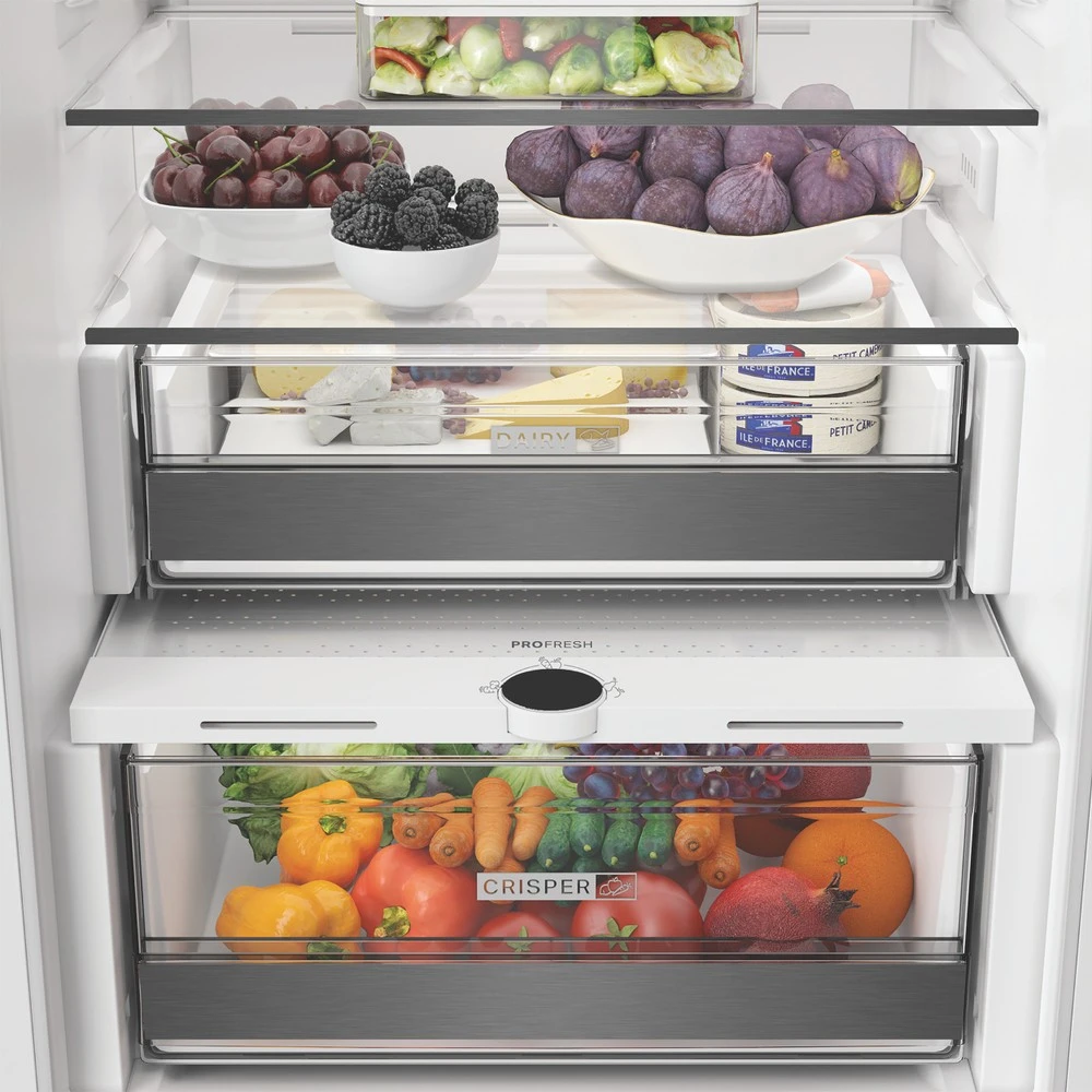 Whirlpool WHK2 5292 B4E beépíthető alulfagyasztós hűtőszekrény 8. kép