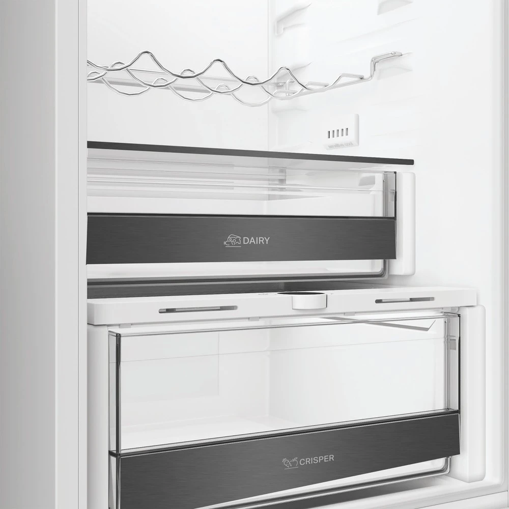 Whirlpool WHK2 5322 B4E beépíthető alulfagyasztós hűtőszekrény 12. kép