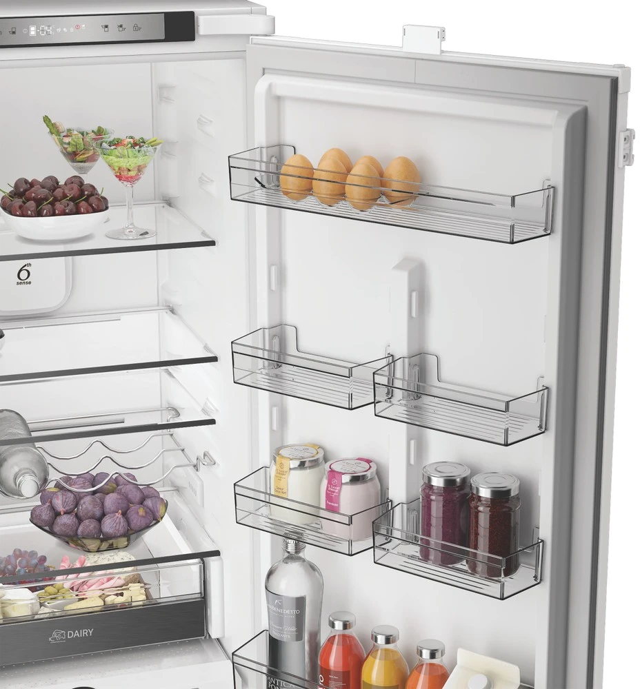 Whirlpool WHK2 5322 B4E beépíthető alulfagyasztós hűtőszekrény 8. kép