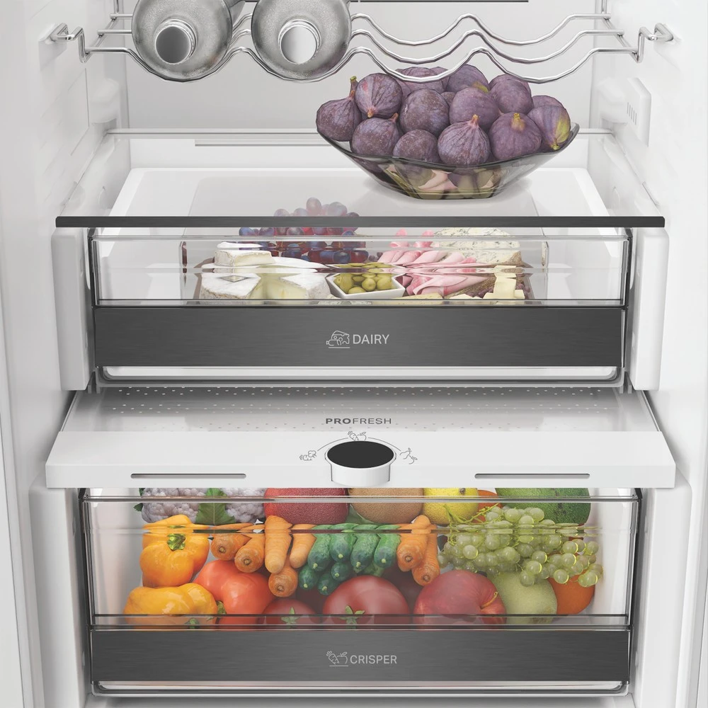 Whirlpool WHK2 5322 B4E beépíthető alulfagyasztós hűtőszekrény 9. kép