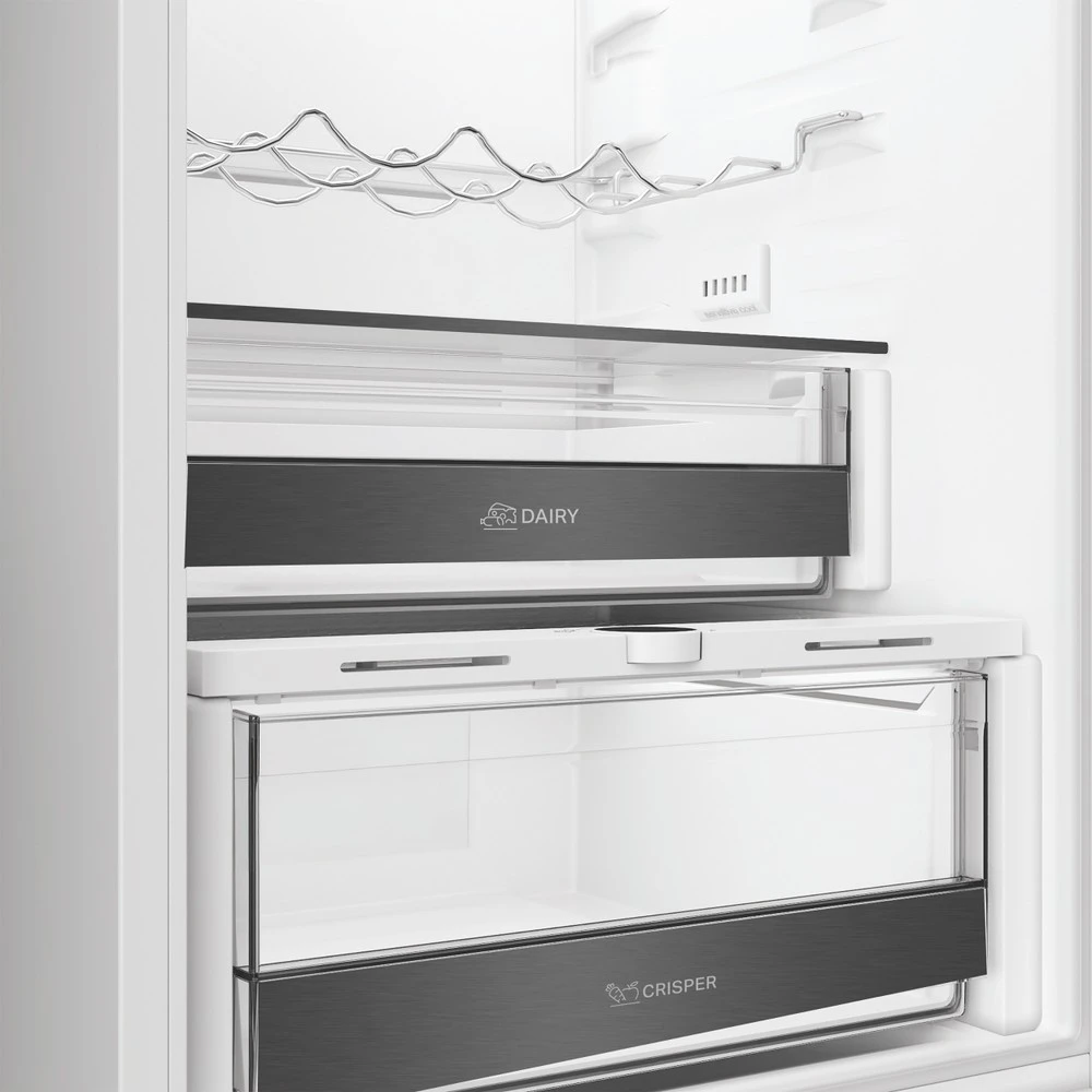 Whirlpool WHK2 5324 B6E beépíthető alulfagyasztós hűtőszekrény 12. kép
